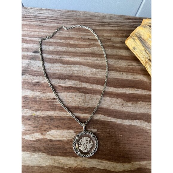Vintage Crown Trifari Libra Zodiac Etched Glass Silver-Tone Pendant Necklace 20" - Picture 3 of 6